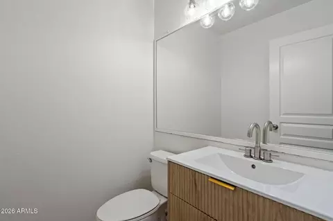 Bath - 3843 E Vaughn Ave, Gilbert, AZ 85234 photo 1 of 6