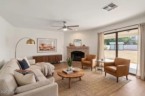 Living - 3843 E Vaughn Ave, Gilbert, AZ 85234 photo 1 of 10