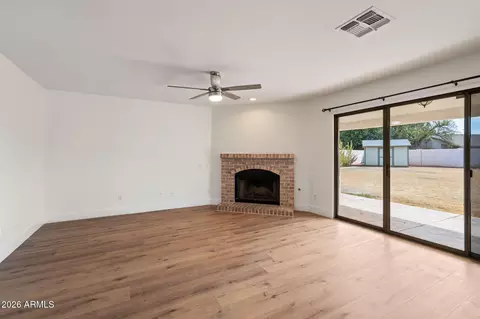 Living - 3843 E Vaughn Ave, Gilbert, AZ 85234 photo 8 of 10