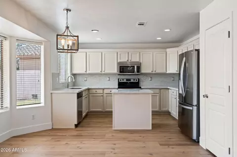 Kitchen - 3843 E Vaughn Ave, Gilbert, AZ 85234 photo 2 of 5