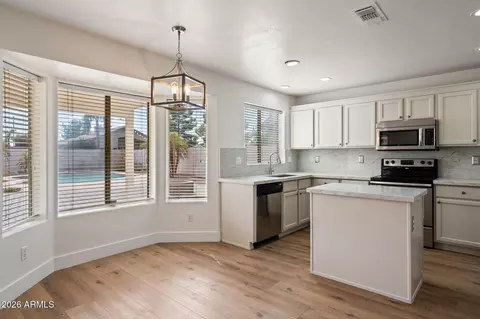 Kitchen - 3843 E Vaughn Ave, Gilbert, AZ 85234 photo 3 of 5