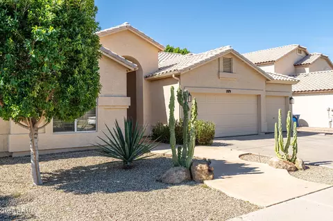 Exterior - 1979 E Chilton Dr, Tempe, AZ 85283 photo 2 of 10