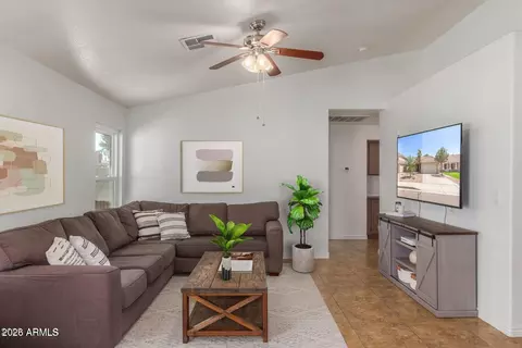 941 W Hudson Way, Gilbert, AZ 85233 photo 4