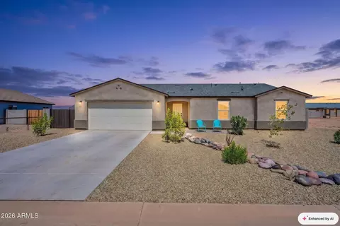 13615 S Silent Rd, Arizona City, AZ 85123