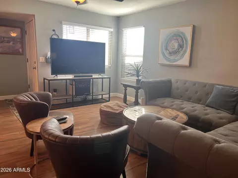 Living - 6943 W Devonshire Ave #1355, Phoenix, AZ 85033 photo 4 of 4