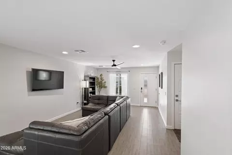 Entry Way - 2324 E Harvard St, Phoenix, AZ 85006 photo 1 of 2
