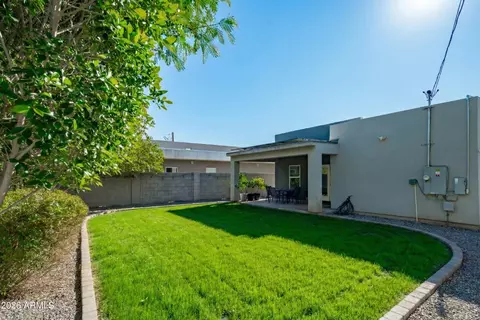 Exterior - 2324 E Harvard St, Phoenix, AZ 85006 photo 7 of 7