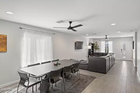 Dining - 2324 E Harvard St, Phoenix, AZ 85006 photo 2 of 3
