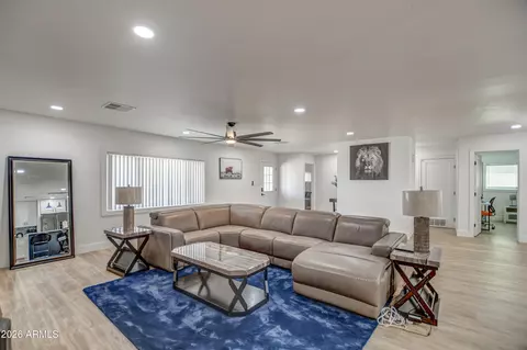 Living - 1725 W Mitchell Dr, Phoenix, AZ 85015 photo 1 of 1