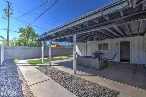 Exterior - 1725 W Mitchell Dr, Phoenix, AZ 85015 photo 2 of 3
