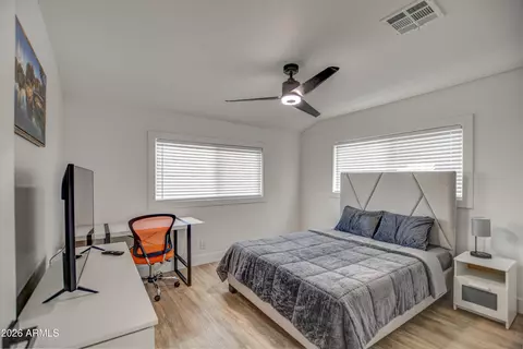 Bedroom - 1725 W Mitchell Dr, Phoenix, AZ 85015 photo 5 of 5