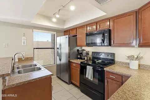 Kitchen - 816 E Morningside Dr, Phoenix, AZ 85022 photo 2 of 2