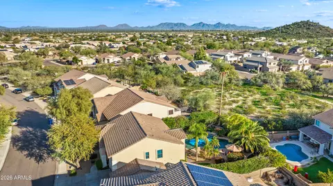 View/Area - 2045 E Ruby Ln, Phoenix, AZ 85024 photo 4 of 5