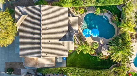 View/Area - 2045 E Ruby Ln, Phoenix, AZ 85024 photo 1 of 5
