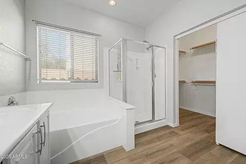 Bath - 9124 W Berkeley Rd, Phoenix, AZ 85037 photo 2 of 3