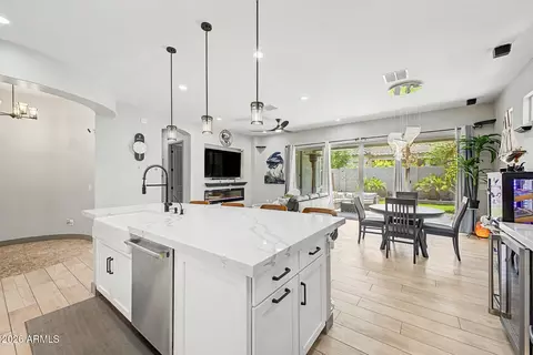 Kitchen - 4101 E Jesse St, Gilbert, AZ 85295 photo 4 of 4