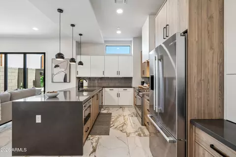 Kitchen - 377 E Windsor Ave #3, Phoenix, AZ 85004 photo 1 of 3