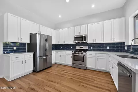 Kitchen - 48 Elgin St, Gilbert, AZ 85295 photo 1 of 2