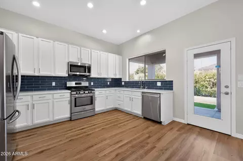 Kitchen - 48 Elgin St, Gilbert, AZ 85295 photo 2 of 2