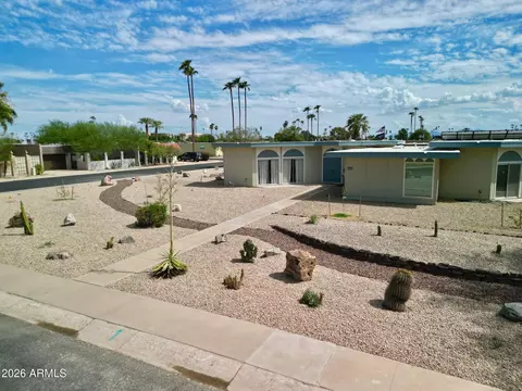 10801 W Cameo Dr, Sun City, AZ 85351