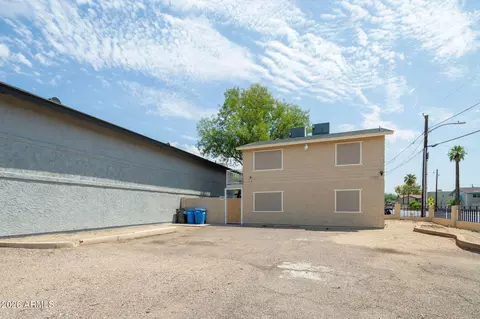 Exterior - 1702 E Cambridge Ave, Phoenix, AZ 85006 photo 2 of 3