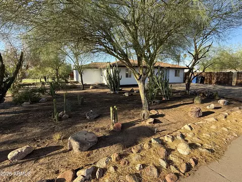 Exterior - 4301 N 15th Dr, Phoenix, AZ 85015 photo 5 of 5