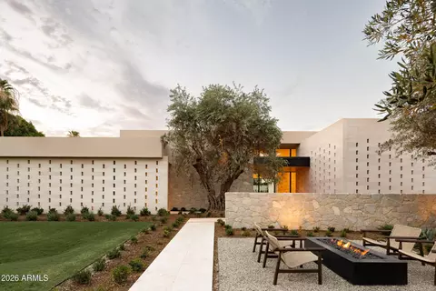 Exterior - 5626 E Montecito Ave, Phoenix, AZ 85018 photo 1 of 13
