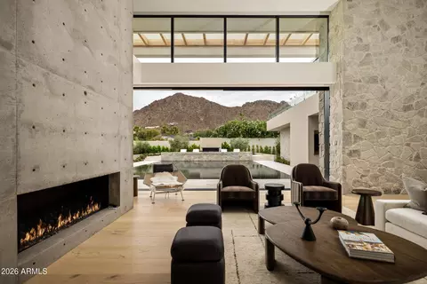 Living - 5626 E Montecito Ave, Phoenix, AZ 85018 photo 2 of 7