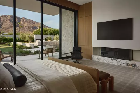 Bedroom - 5626 E Montecito Ave, Phoenix, AZ 85018 photo 2 of 5