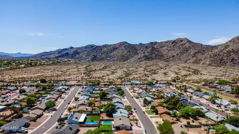 View/Area - 4246 E Yawepe St, Phoenix, AZ 85044 photo 4 of 9