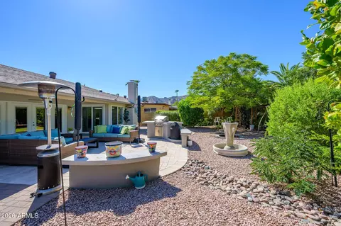 Exterior - 4246 E Yawepe St, Phoenix, AZ 85044 photo 5 of 14