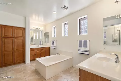 Bath - 2406 W Old Paint Trl, Phoenix, AZ 85086 photo 1 of 3
