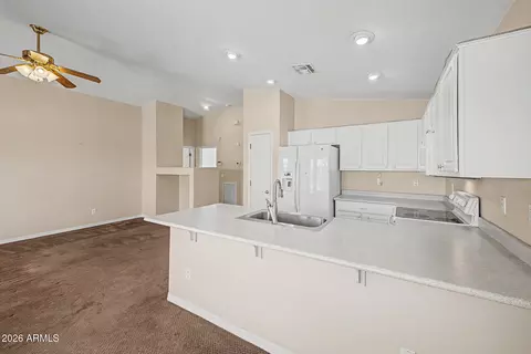 Kitchen - 4700 E Alfalfa Dr, Gilbert, AZ 85298 photo 1 of 4