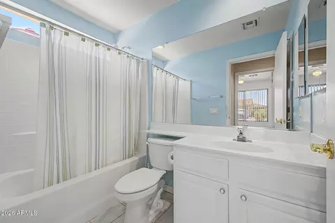 Bath - 4700 E Alfalfa Dr, Gilbert, AZ 85298 photo 2 of 2
