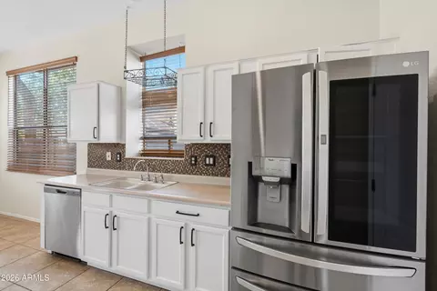 Kitchen - 3657 E Caleb Way, Gilbert, AZ 85234 photo 4 of 5