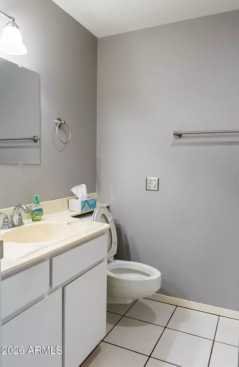 Bath - 10020 W Royal Oak Rd #E, Sun City, AZ 85351 photo 2 of 4
