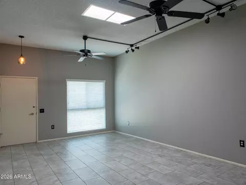 Living - 10020 W Royal Oak Rd #E, Sun City, AZ 85351 photo 1 of 4