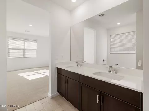 Bath - 5337 S 244th Ave, Buckeye, AZ 85326 photo 3 of 3