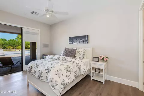 Bedroom - 5039 N 35th St, Phoenix, AZ 85018 photo 3 of 3
