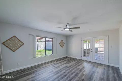 Living - 6853 N 36th Dr, Phoenix, AZ 85019 photo 10 of 11