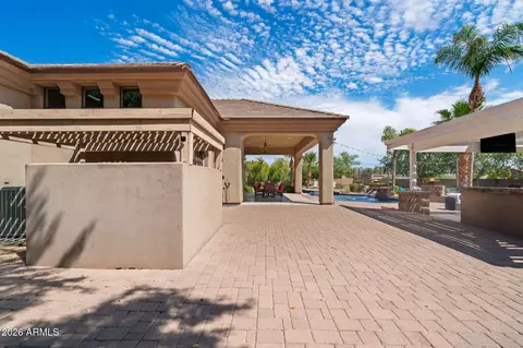 Exterior - 1131 E Desert Ct, Gilbert, AZ 85234 photo 14 of 18