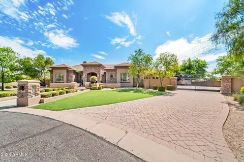 Exterior - 1131 E Desert Ct, Gilbert, AZ 85234 photo 16 of 18
