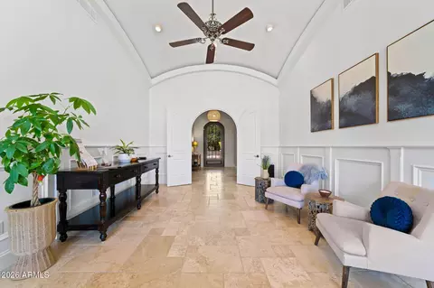 Entry Way - 1131 E Desert Ct, Gilbert, AZ 85234 photo 5 of 6