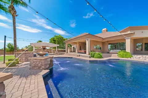 Exterior - 1131 E Desert Ct, Gilbert, AZ 85234 photo 17 of 18
