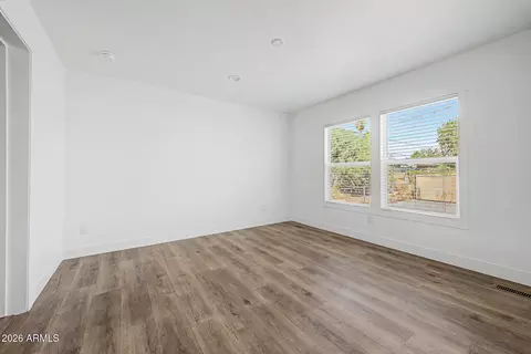 Living - 341 S Malcolm Dr, Apache Junction, AZ 85120 photo 6 of 7