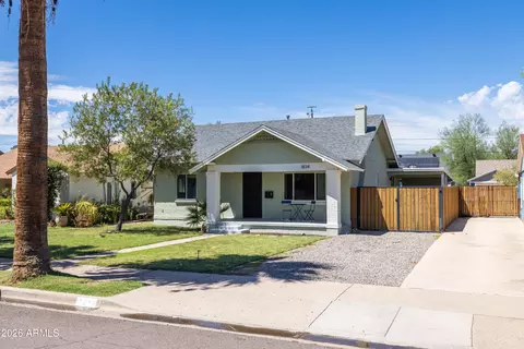 Exterior - 1834 N Mitchell St, Phoenix, AZ 85006 photo 5 of 13