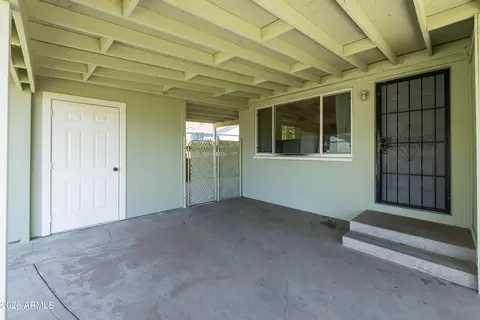 Exterior - 1834 N Mitchell St, Phoenix, AZ 85006 photo 11 of 13