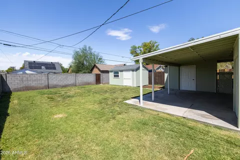 Exterior - 1834 N Mitchell St, Phoenix, AZ 85006 photo 10 of 13