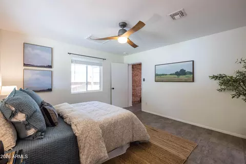 Bedroom - 1834 N Mitchell St, Phoenix, AZ 85006 photo 5 of 10