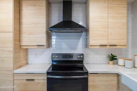 Kitchen - 1834 N Mitchell St, Phoenix, AZ 85006 photo 6 of 7